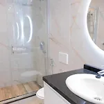 Luxury Sabi Con Garaje. Apartment