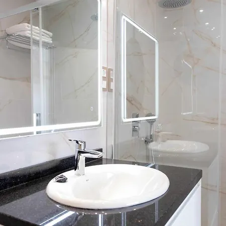 Luxury Sabi Con Garaje